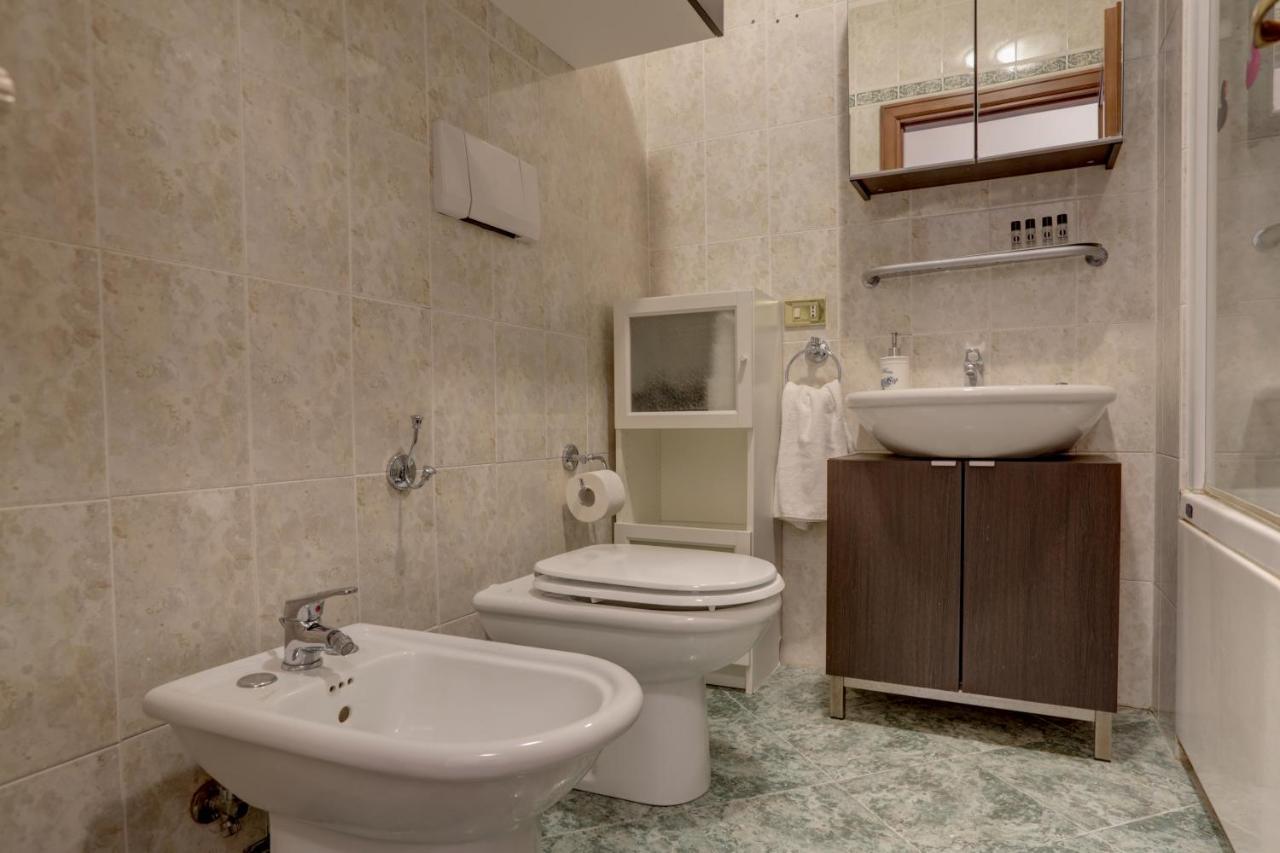 Colosseo Apt Mecenate 77 - Home And More Roma Ngoại thất bức ảnh